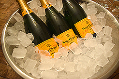 HOLIDAYS WITH KWANCHAI